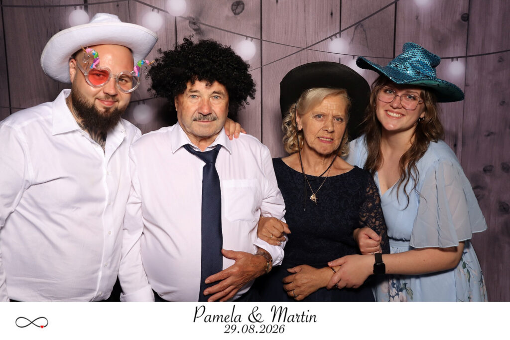 Fotobox Streifen Hochzeit Sand Oase Basel